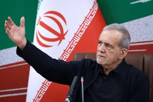پزشکیان: باید با سرمایه‌گذاری روی فرزندان خود به توانمندی‌هایی برسیم که دشمن جرئت نکند به خاک ما تجاوز کند